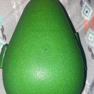 Onion and avocado veggie containers